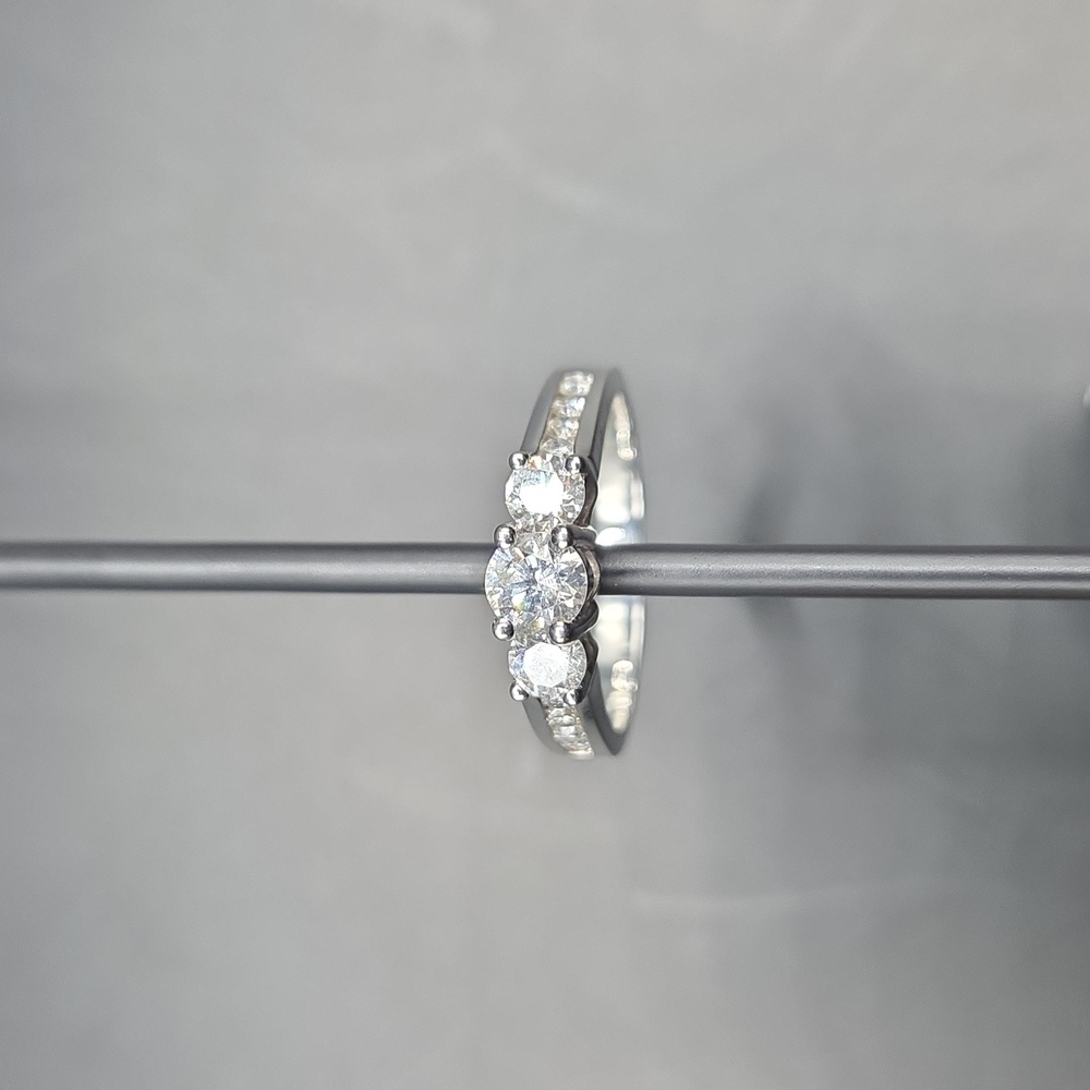 1 Carat Total Weight Diamond Engagemwnt Anniversary Wedding Ring Size 8 - Picture 4 of 8